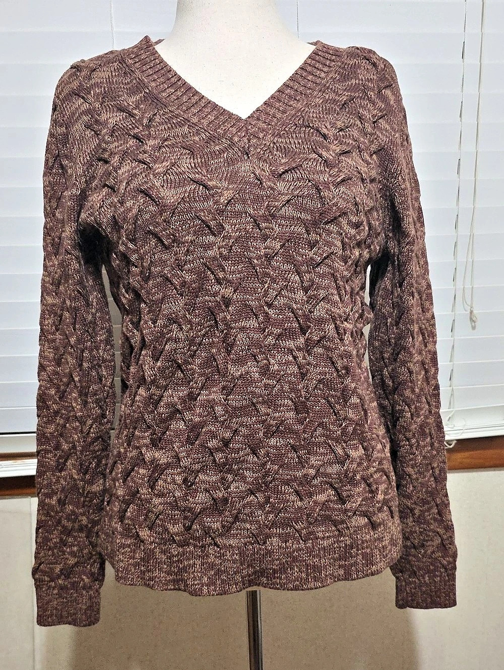 Lands' End Women's Drifter Cable V-Neck Sweater Brown Small
